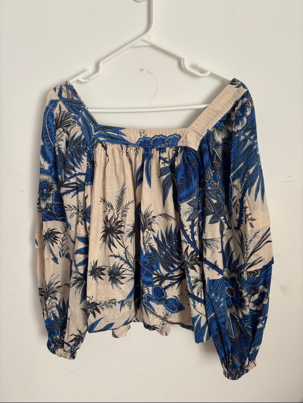 Banana Republic Beige & Blue Floral Blouse